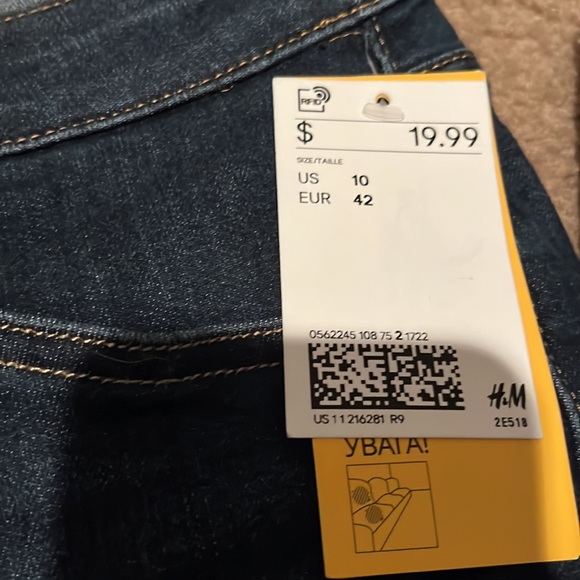 H&M skinny Jeans - Picture 2 of 3